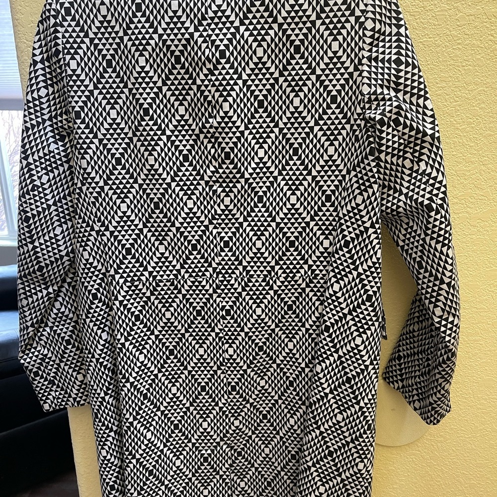 Women's Lightweight Coat SZ 6 Black White Geometric Fully Lined Jacket/coat - Picture 4 of 8